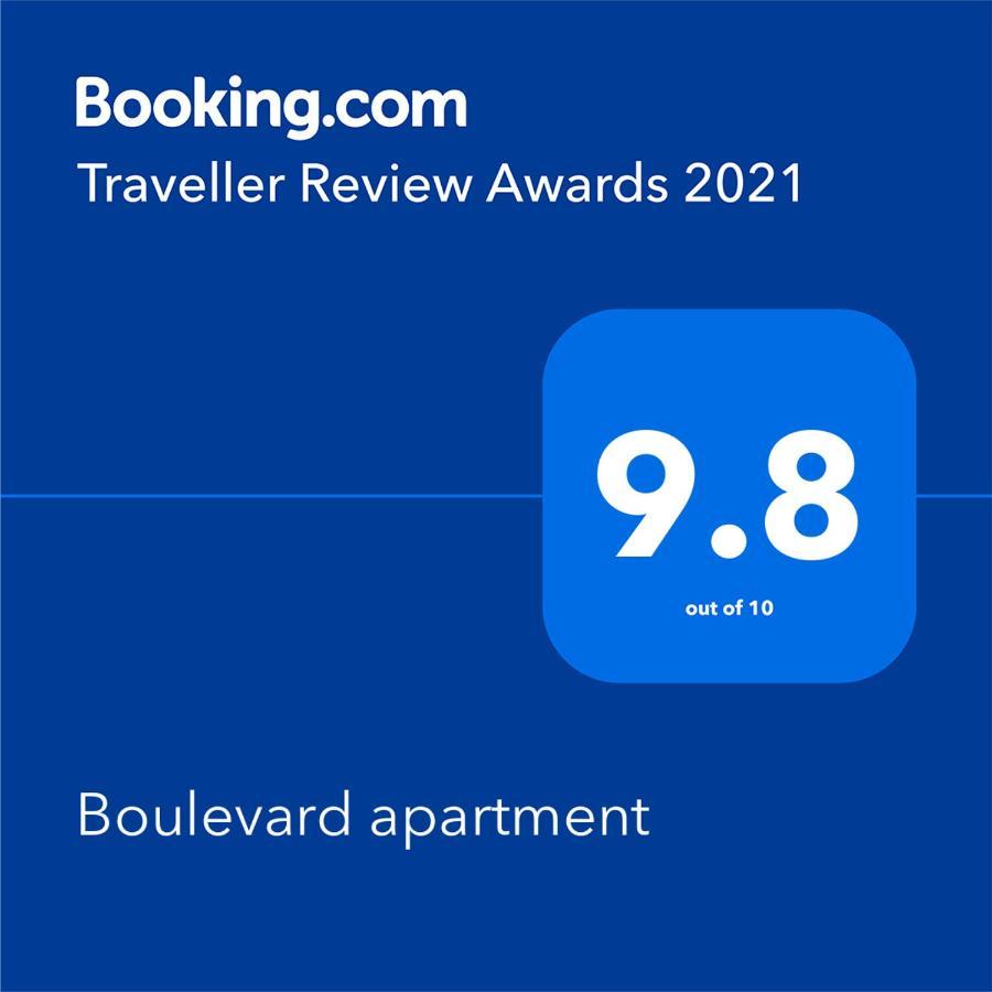 Boulevard Apartment Batumi Exterior photo
