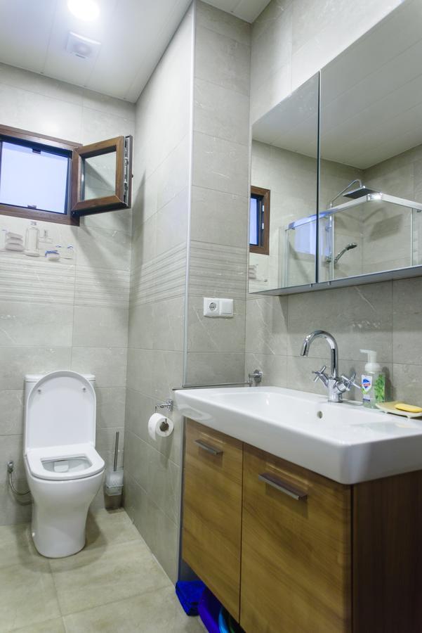 Boulevard Apartment Batumi Exterior photo