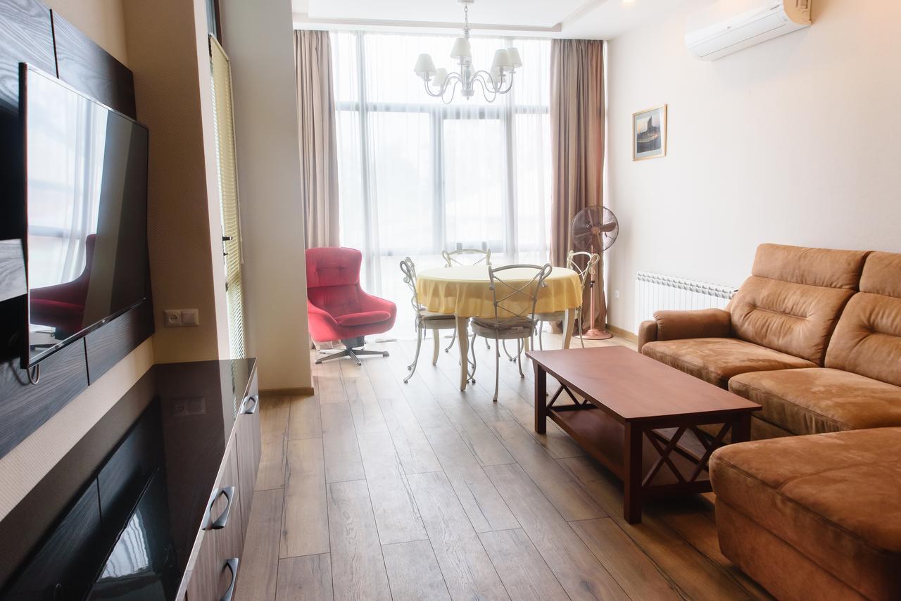 Boulevard Apartment Batumi Exterior photo